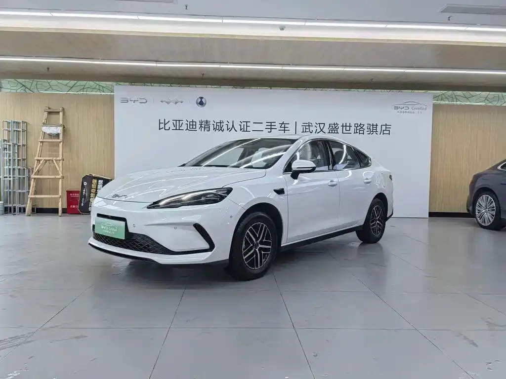 BYD Seal 05 DM-i — фото 1