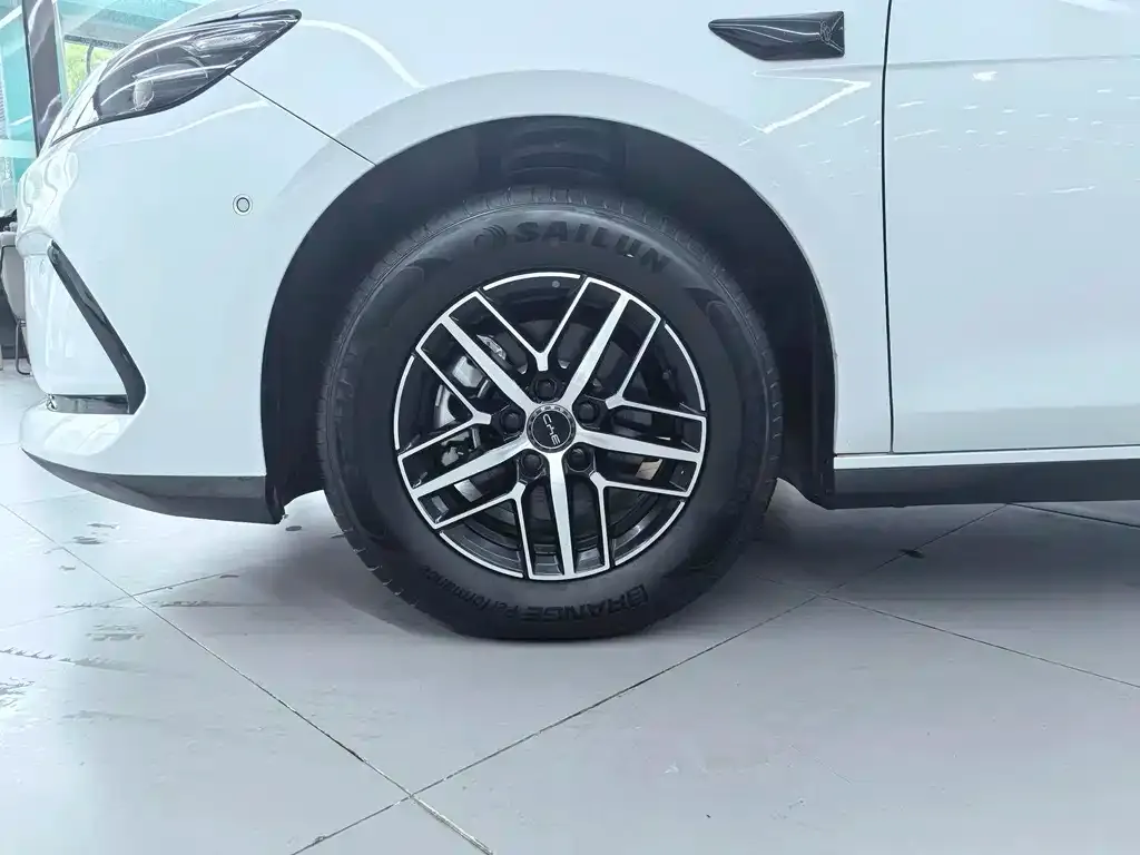 BYD Seal 05 DM-i — фото 4