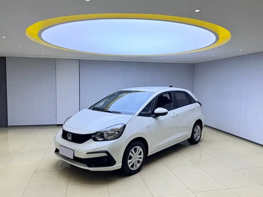 Honda Fit — фото 1