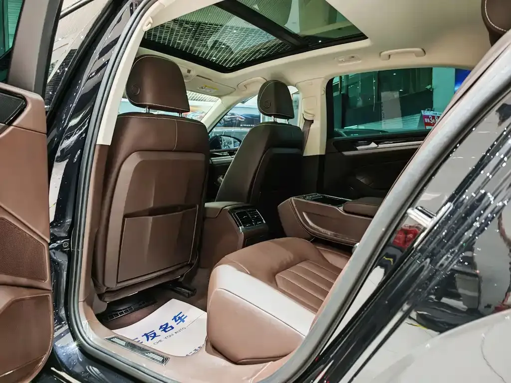 Volkswagen Phideon — фото 3