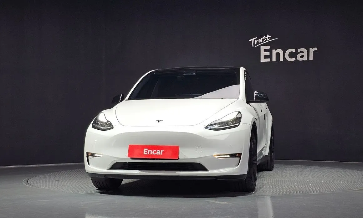 Tesla Model Y — фото 5