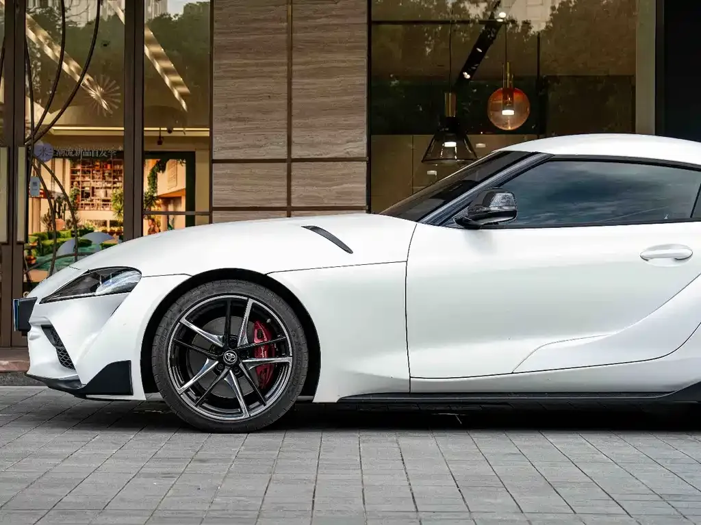Toyota Supra — фото 7