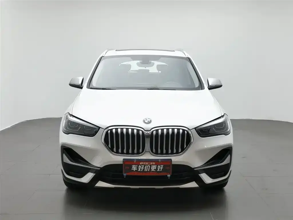 BMW X1 — фото 8