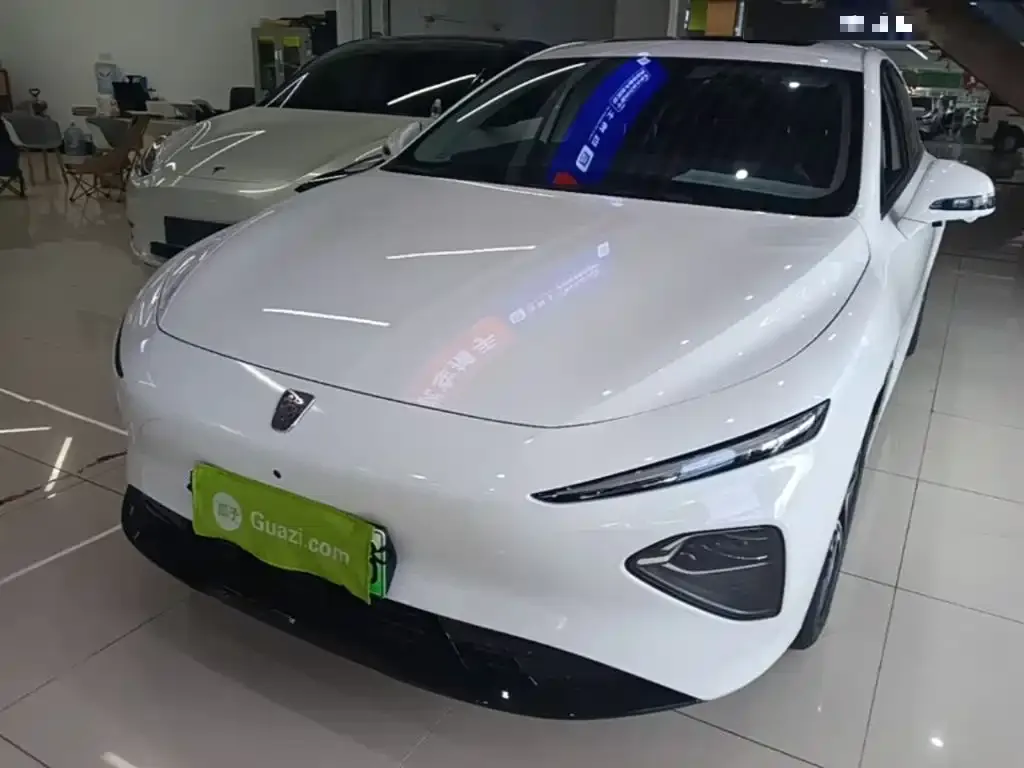 Roewe D7 — фото 1