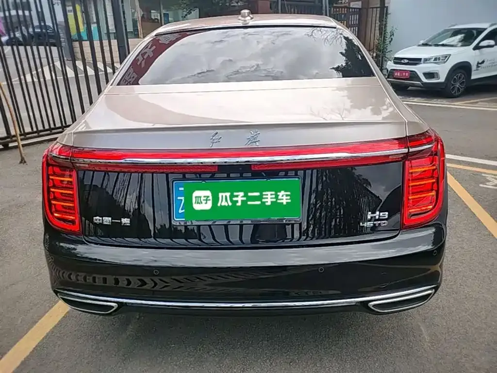 Hongqi H9 — фото 3