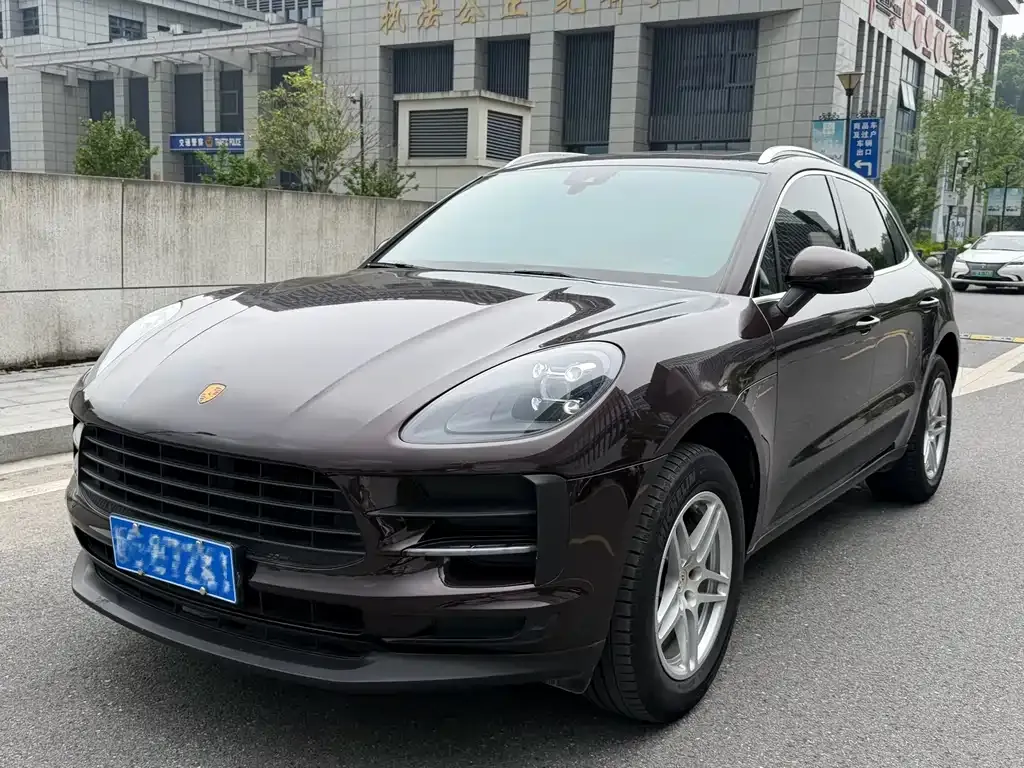 Porsche Macan — фото 1
