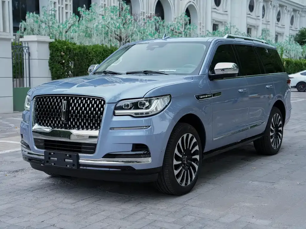 Lincoln Navigator — фото 1