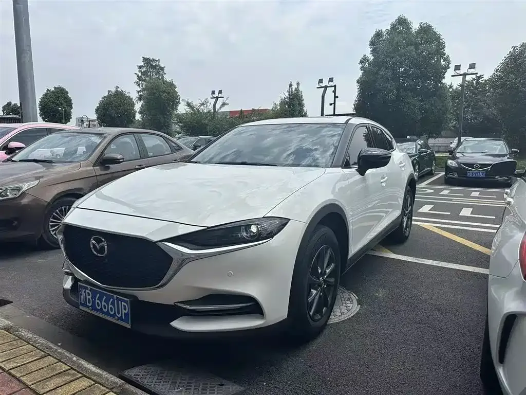 Mazda CX-4 — фото 1