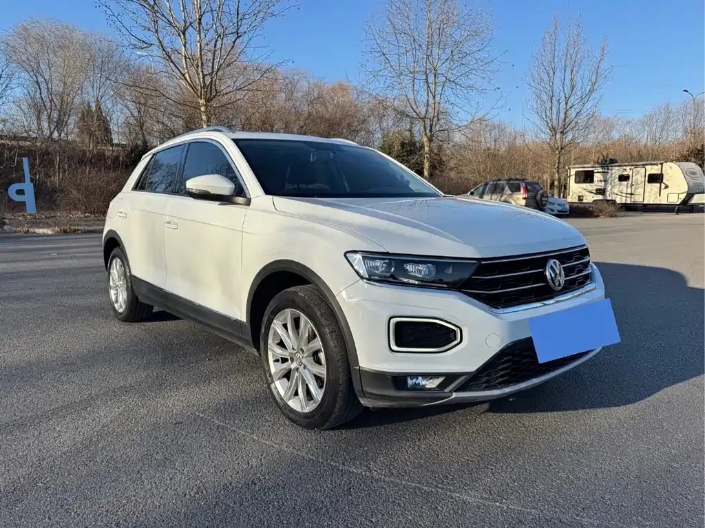 Volkswagen T-Roc — фото 3