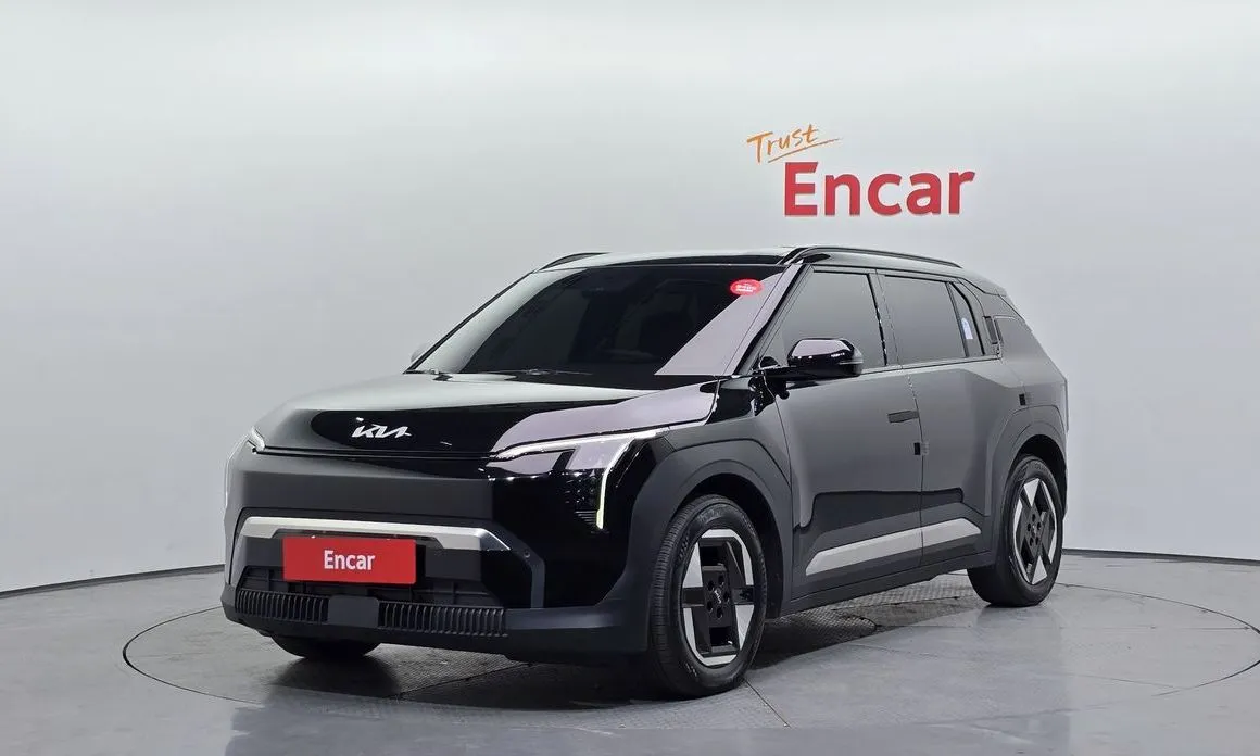 Kia EV3 — фото 1