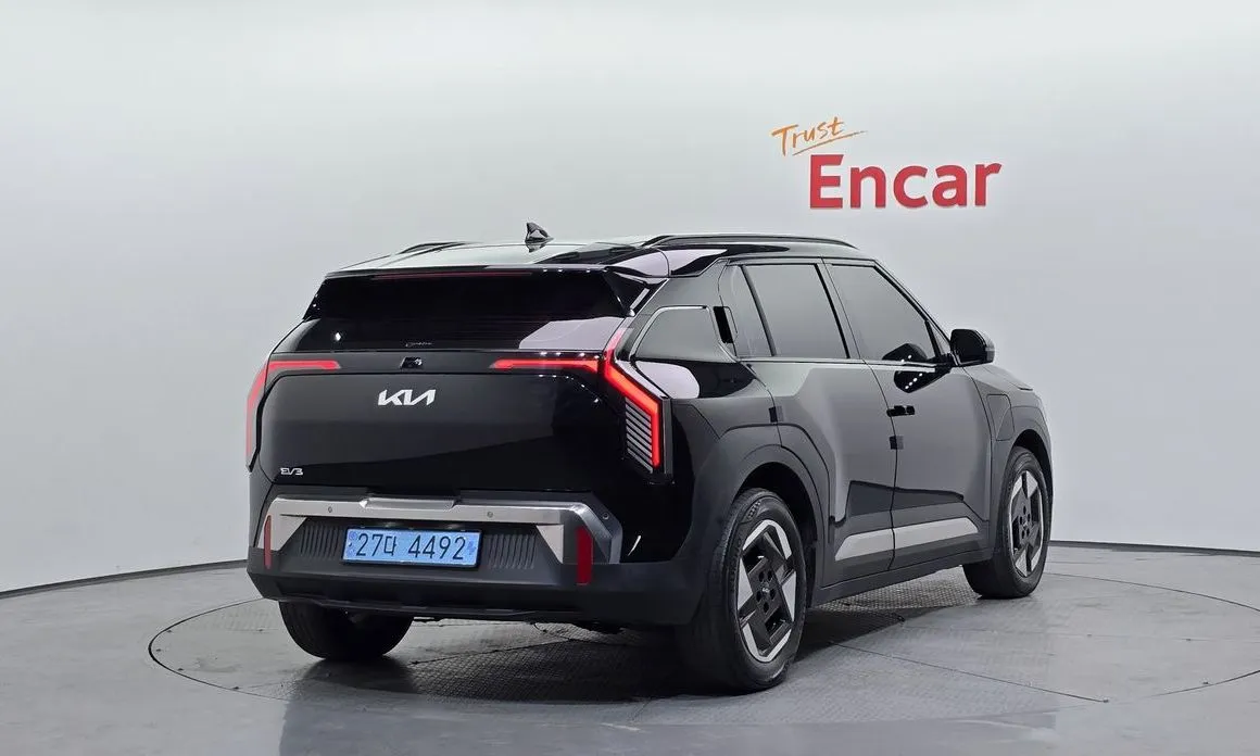 Kia EV3 — фото 10
