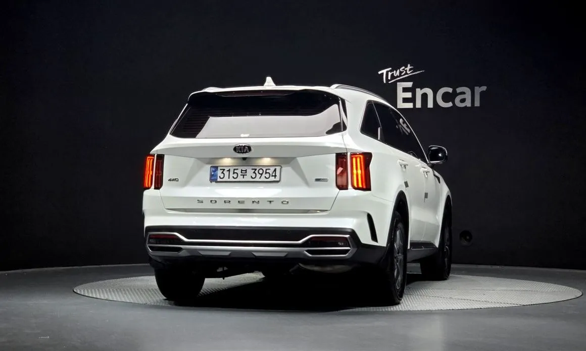 Kia Sorento — фото 10
