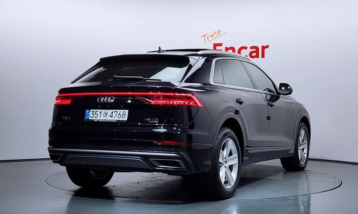 Audi Q8 — фото 8