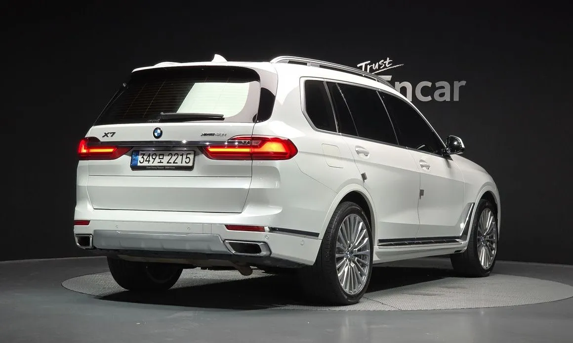 BMW X7 — фото 3