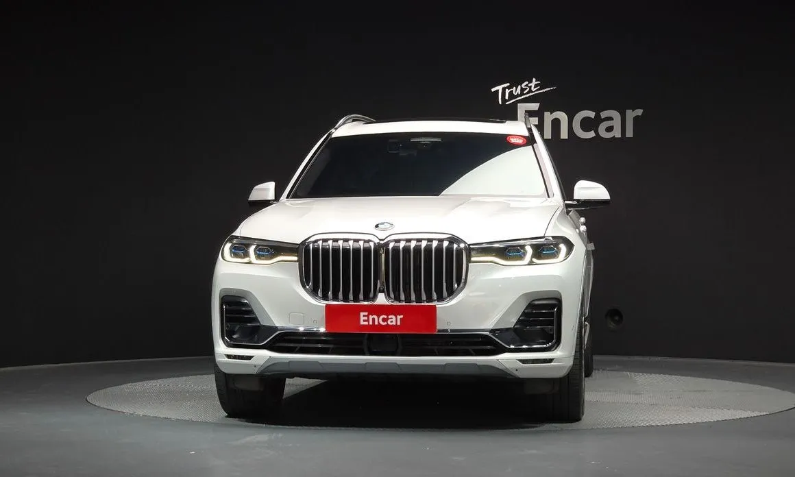 BMW X7 — фото 2