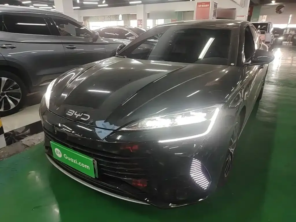 BYD Seal — фото 1