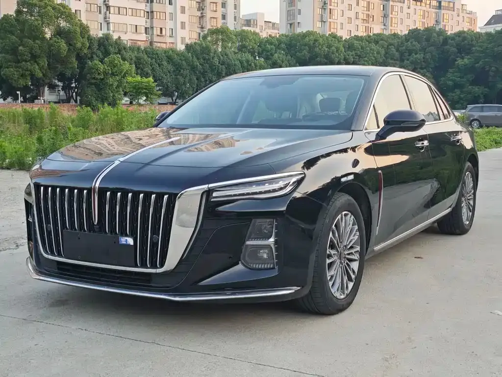 Hongqi H5 — фото 1