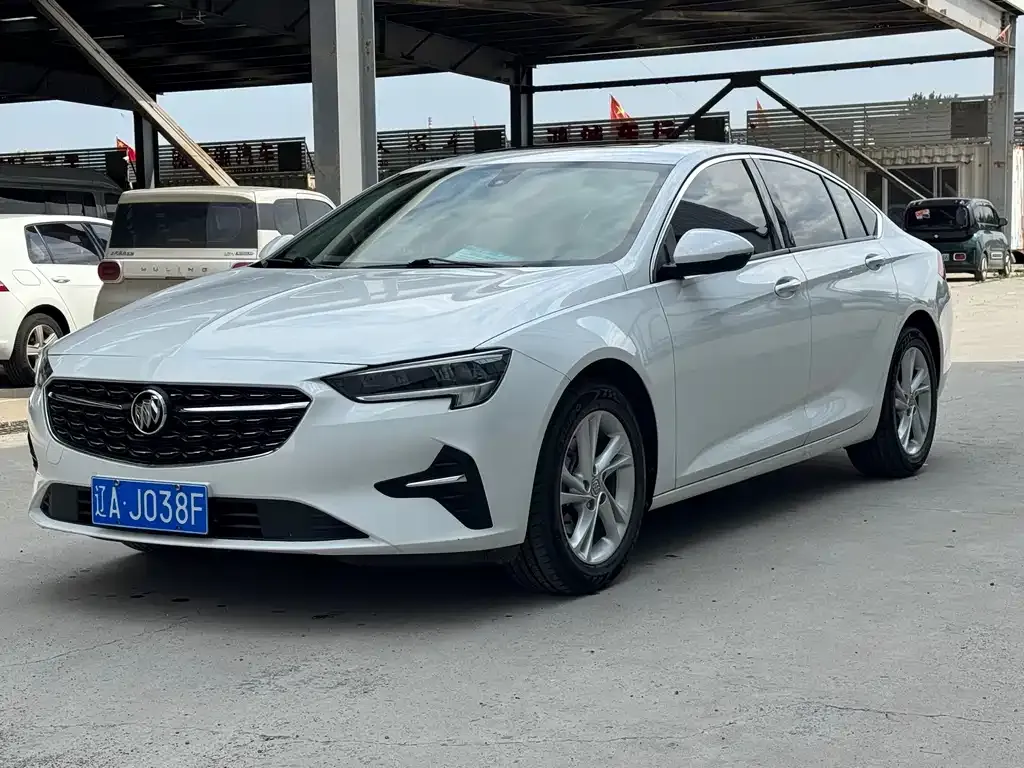 Buick Regal — фото 1