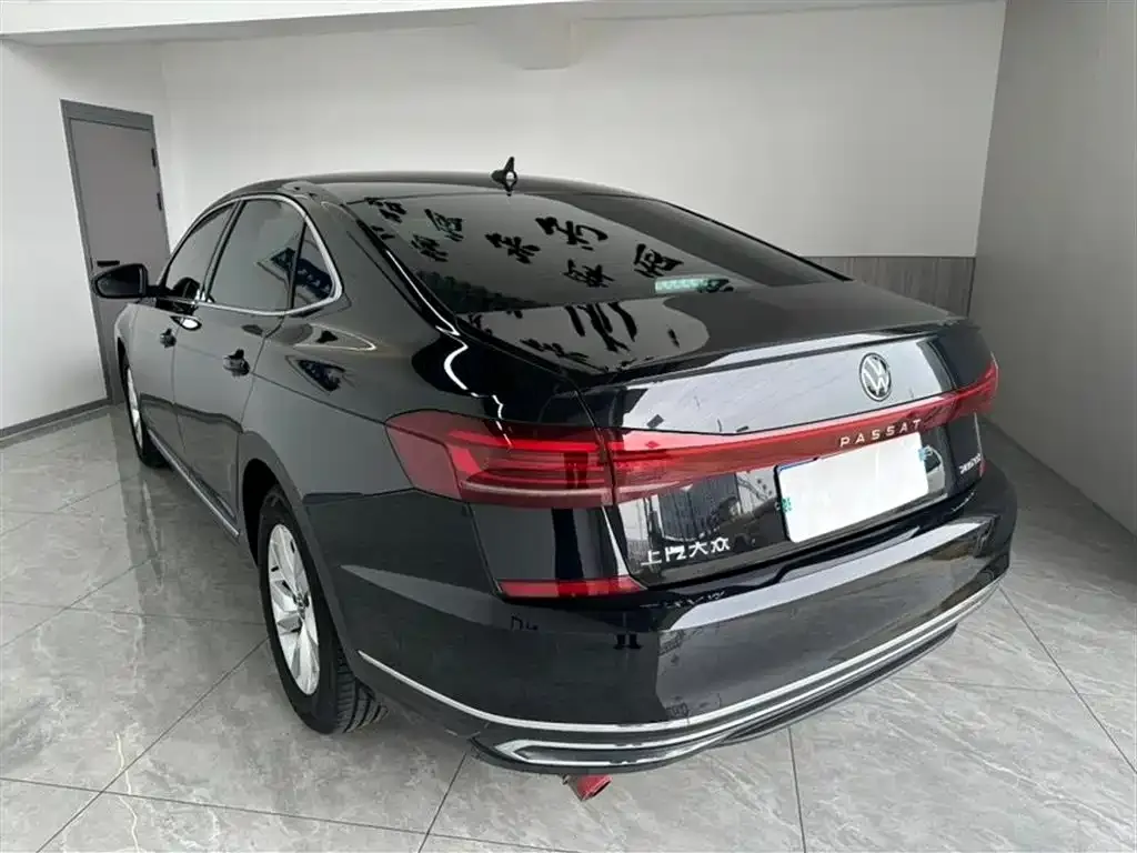 Volkswagen Passat — фото 9