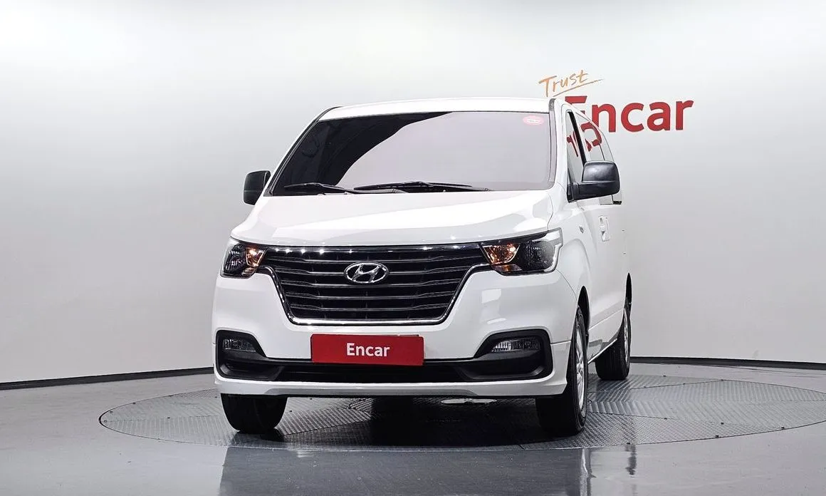 Hyundai Starex — фото 2