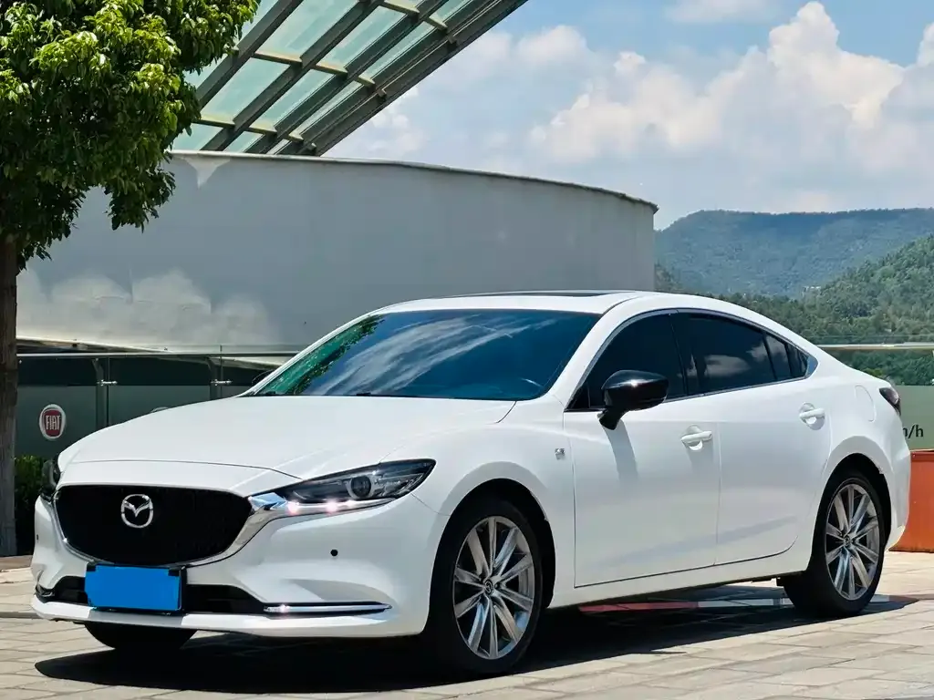 Mazda Atenza — фото 1