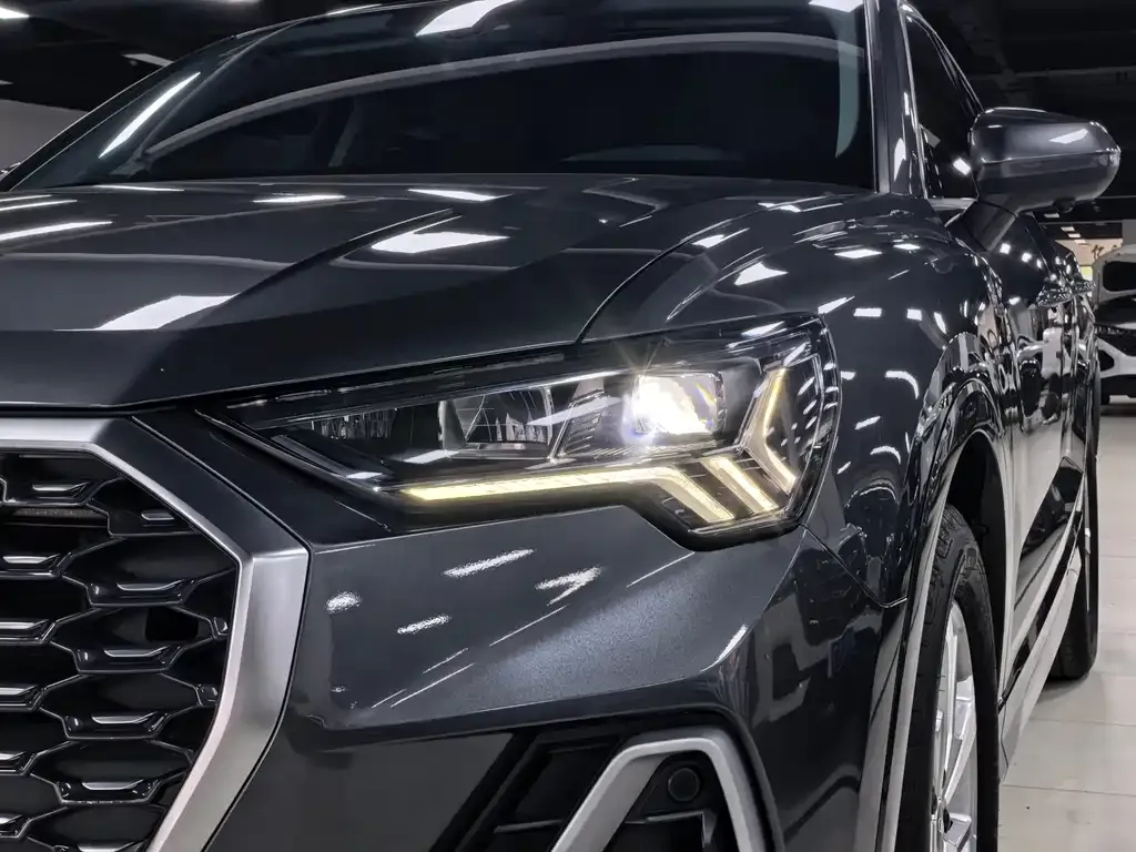 Audi Q3 Sportback — фото 2