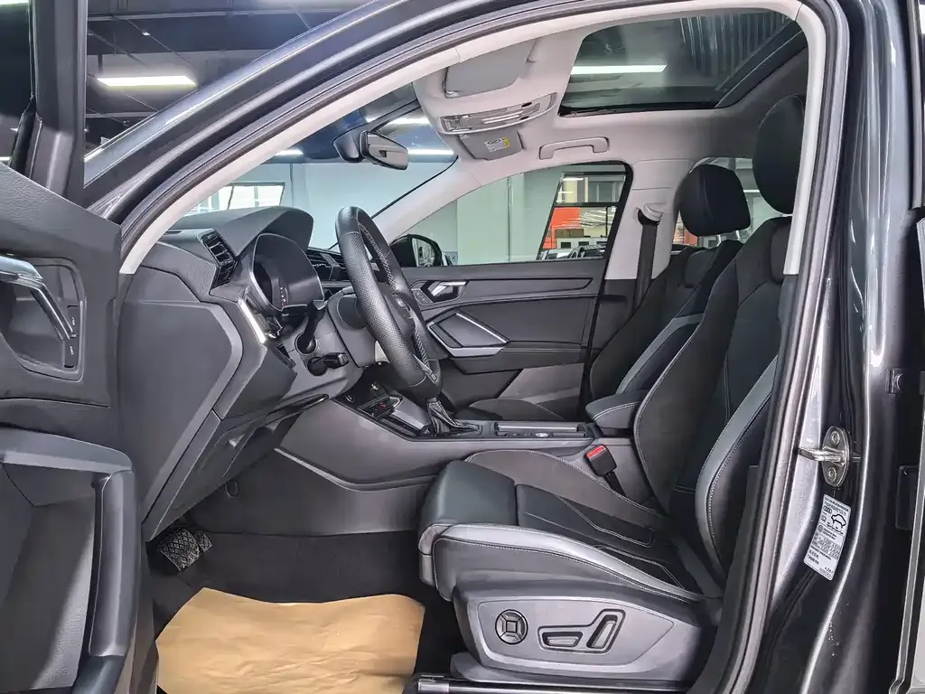 Audi Q3 Sportback — фото 7