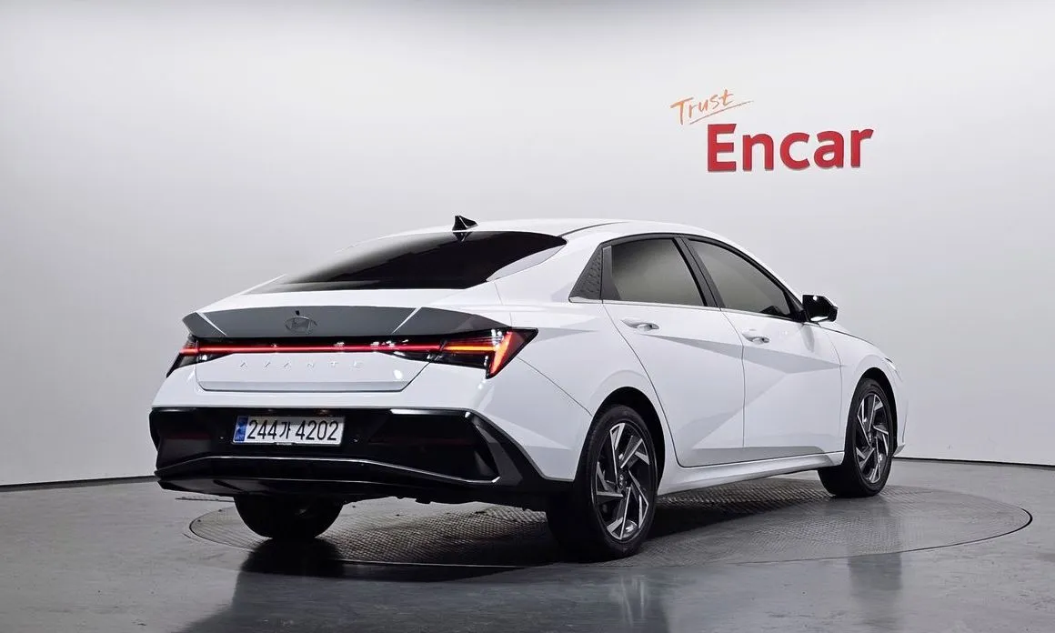 Hyundai AVANTE — фото 2