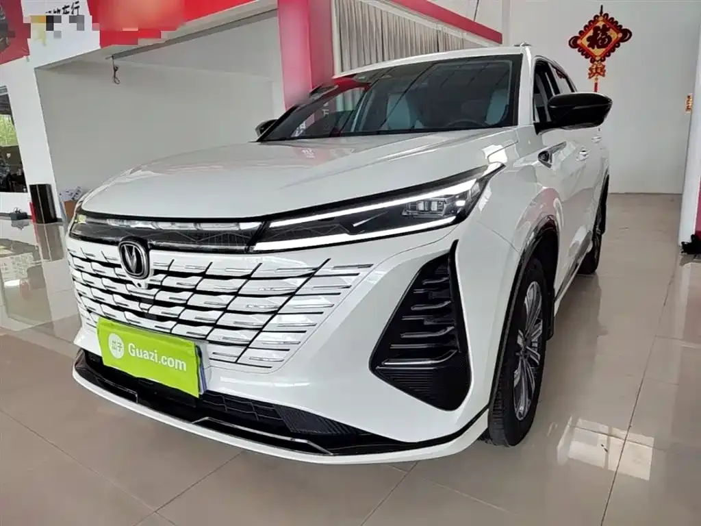 Changan CS75PLUS — фото 1
