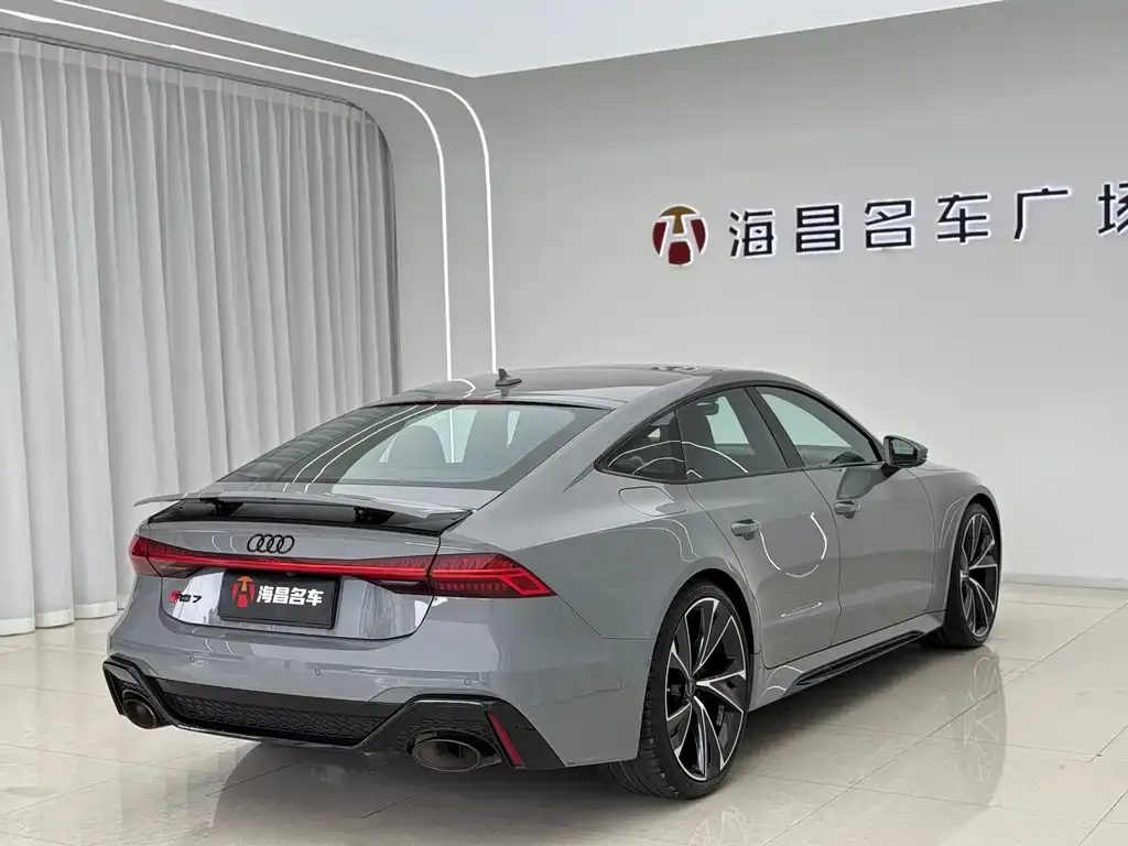Audi RS 7 — фото 6