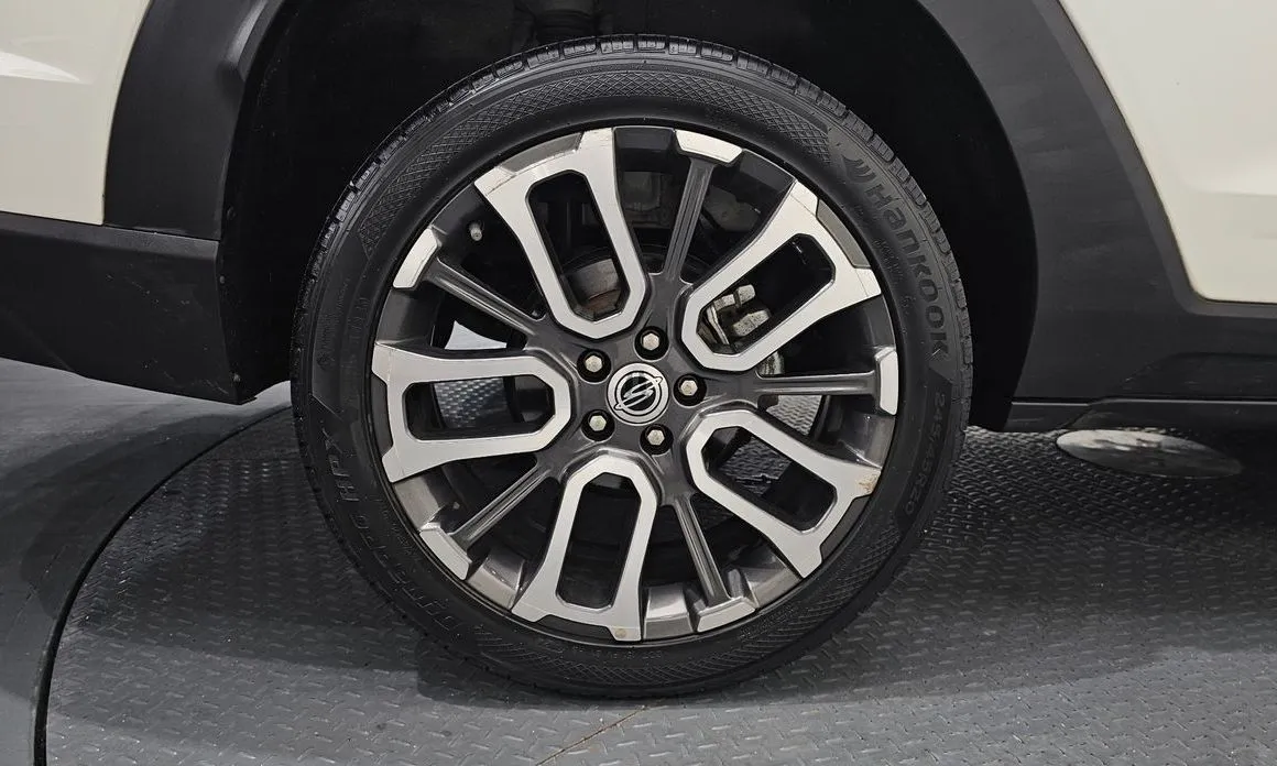 KG Mobility (Ssangyong) Torres — фото 4