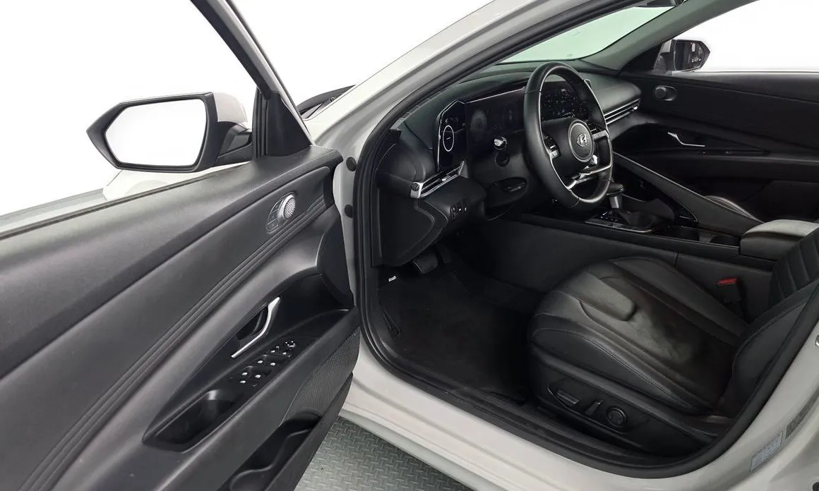 Hyundai AVANTE — фото 2