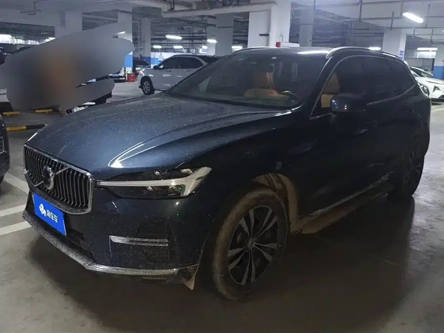 Volvo XC60 — фото 1