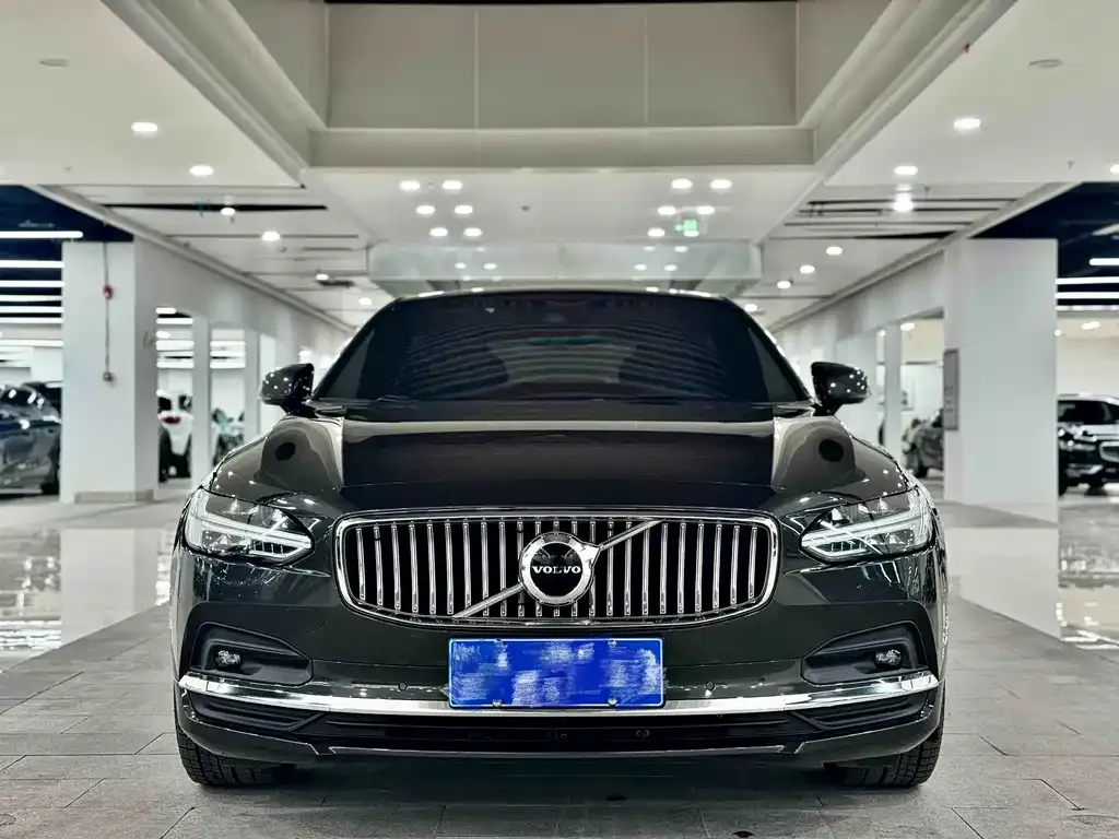 Volvo S90 — фото 9