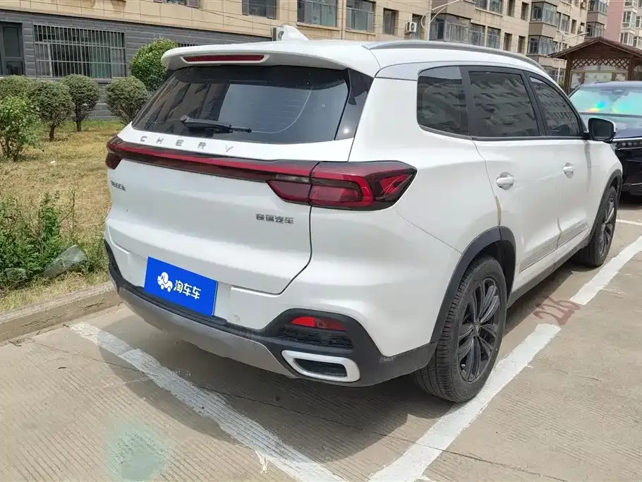 Chery Tiggo 8 — фото 8