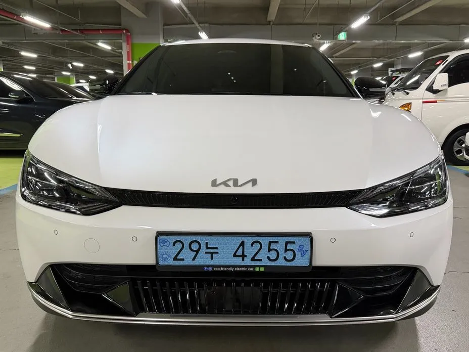 Kia EV6 — фото 4