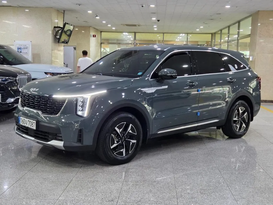 Kia Sorento — фото 1