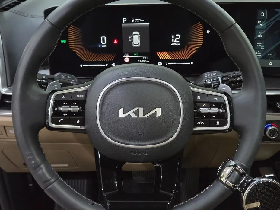 Kia Sorento — фото 9