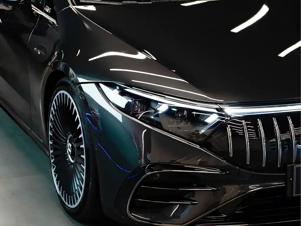 Mercedes-Benz EQS AMG — фото 5