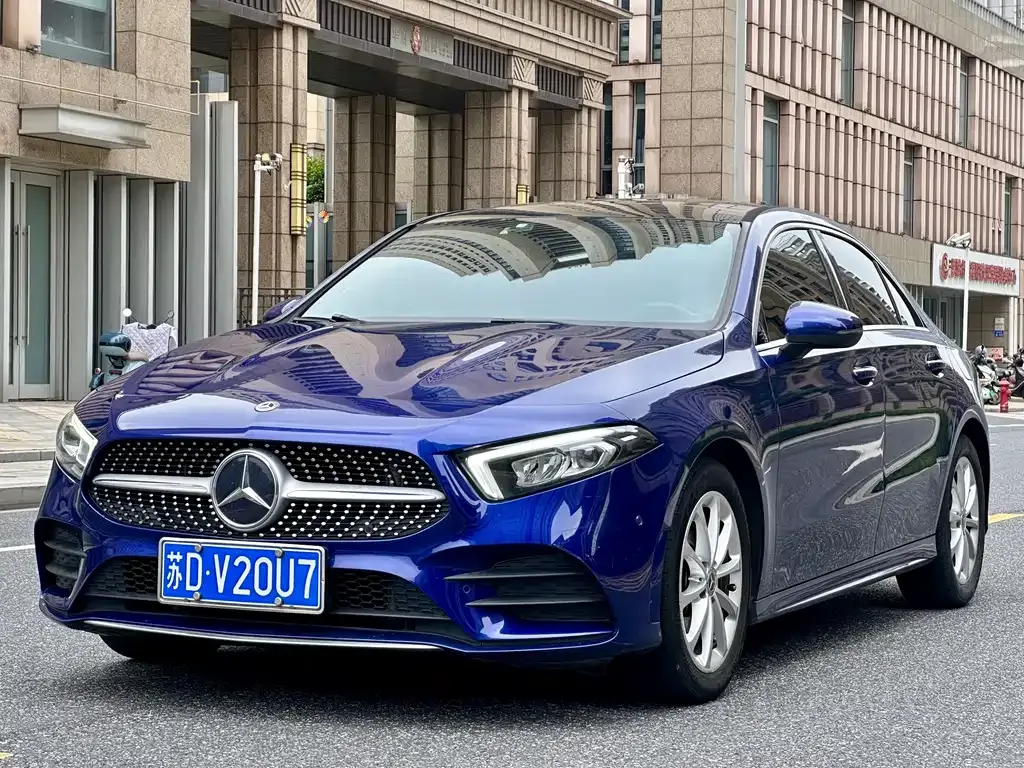 Mercedes-Benz A-Class — фото 1