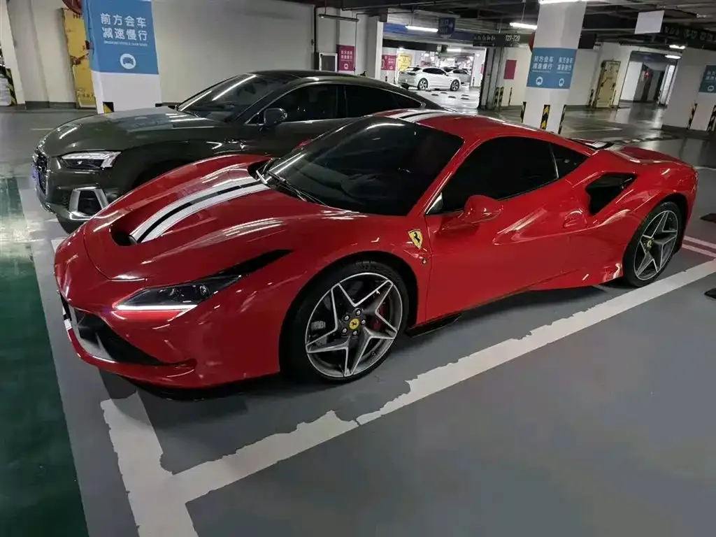Ferrari F8 — фото 1