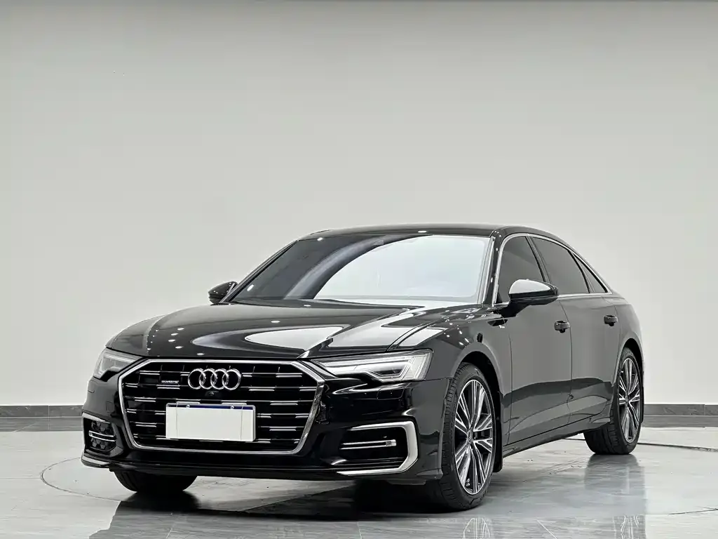 Audi A6L — фото 1