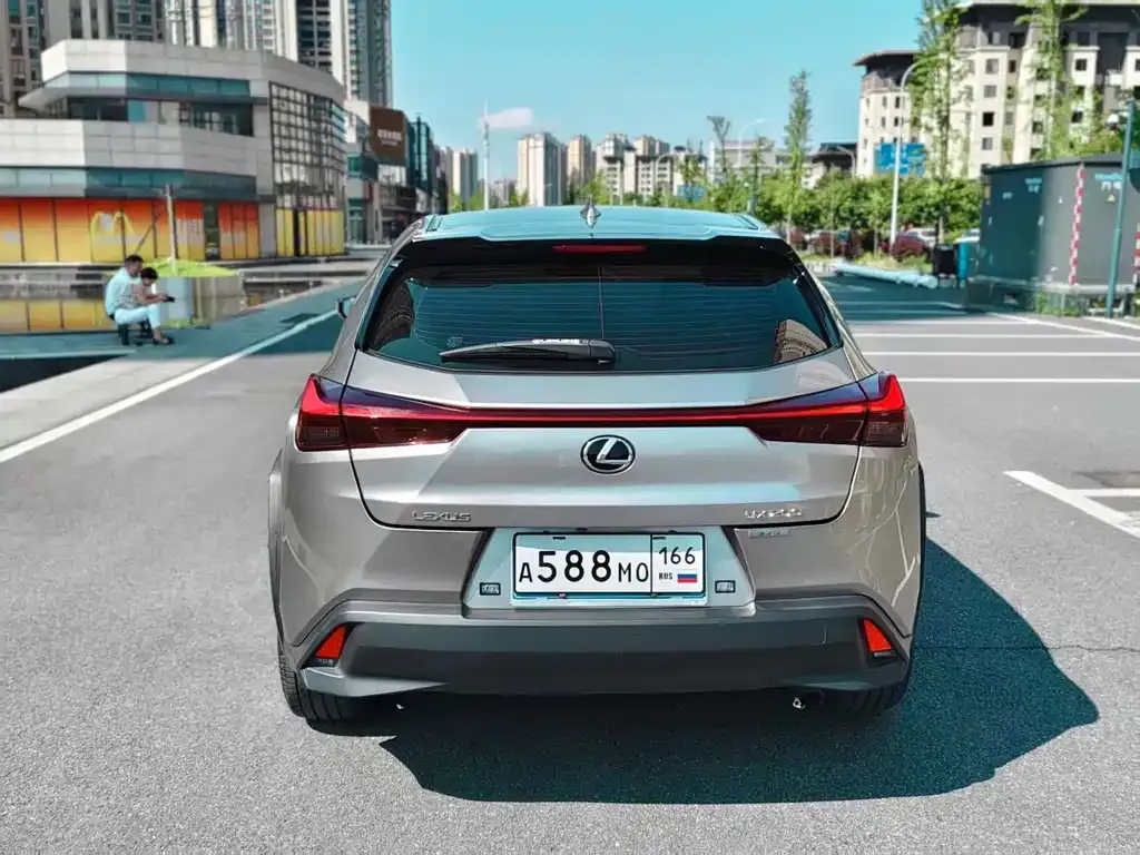 Lexus UX — фото 8