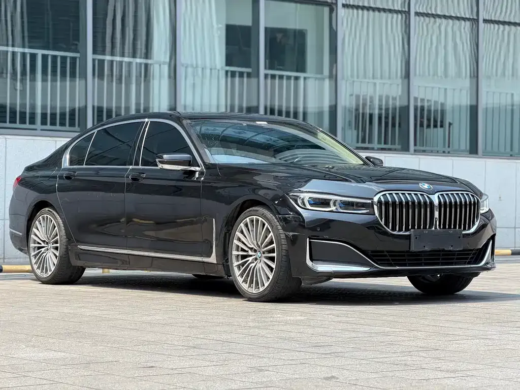 BMW 7 Series — фото 5