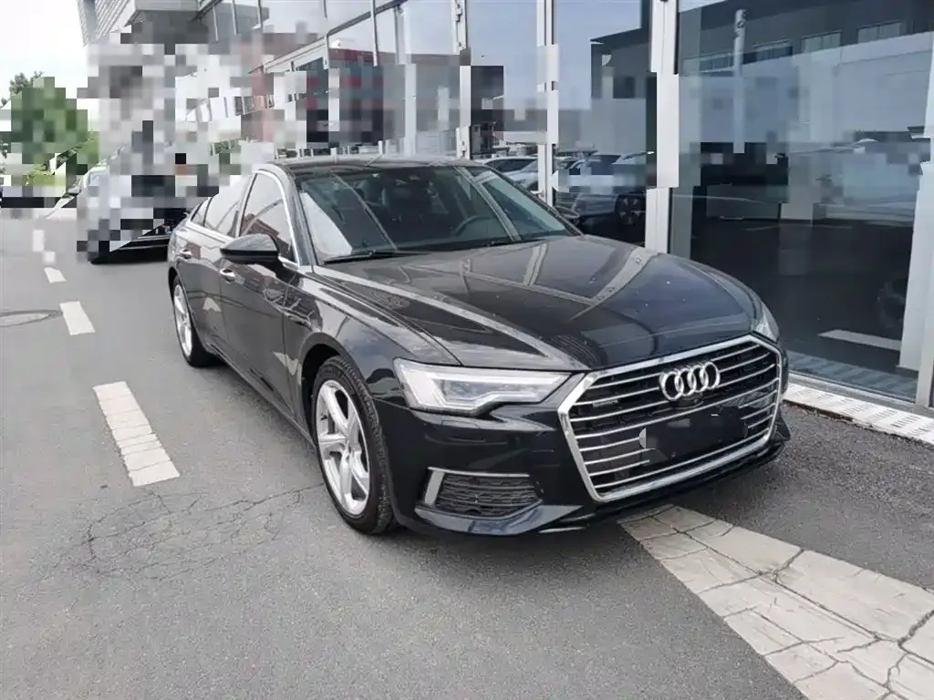 Audi A6L — фото 8