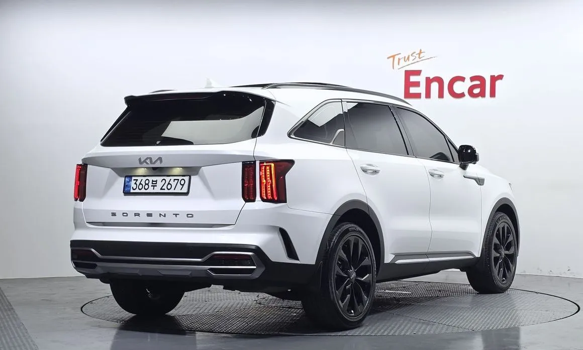 Kia Sorento — фото 10