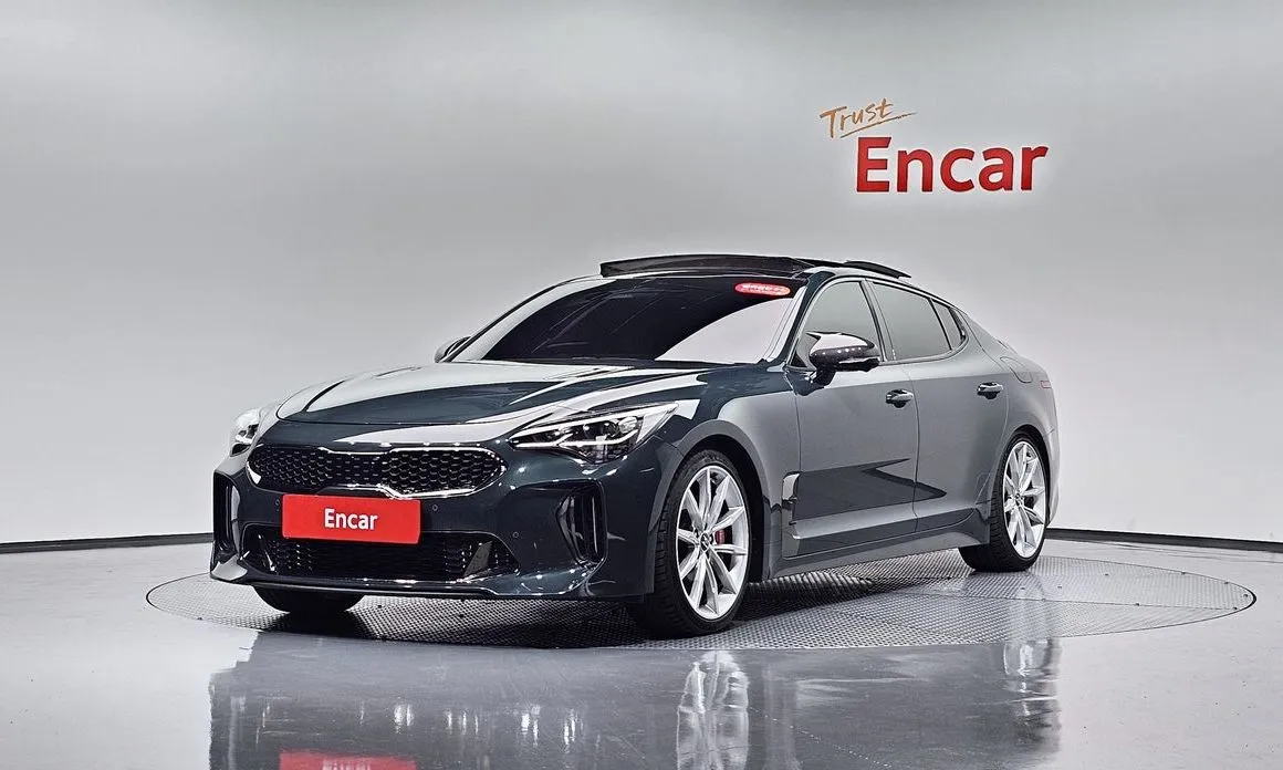 Kia Stinger — фото 1