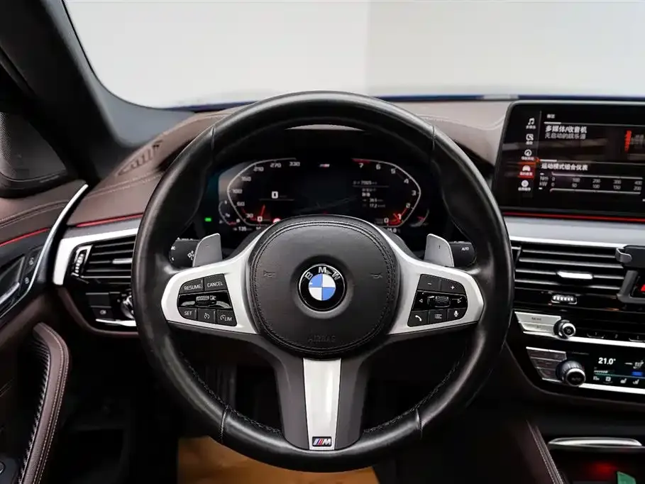 BMW 5 Series — фото 4