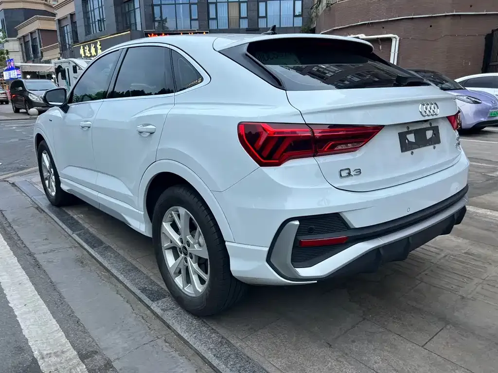 Audi Q3 Sportback — фото 7