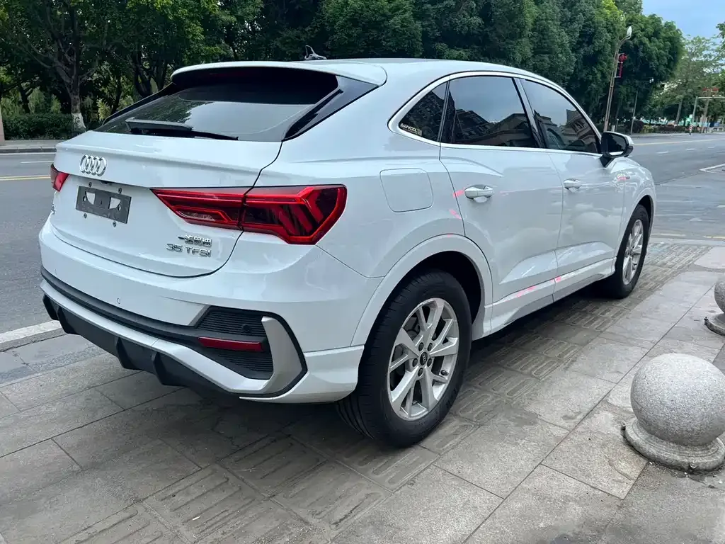 Audi Q3 Sportback — фото 5
